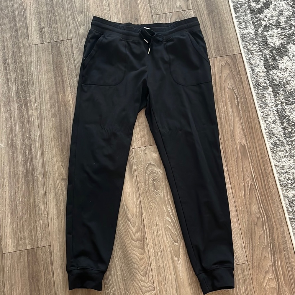 Zyia Womens joggers. Size large. Black.
